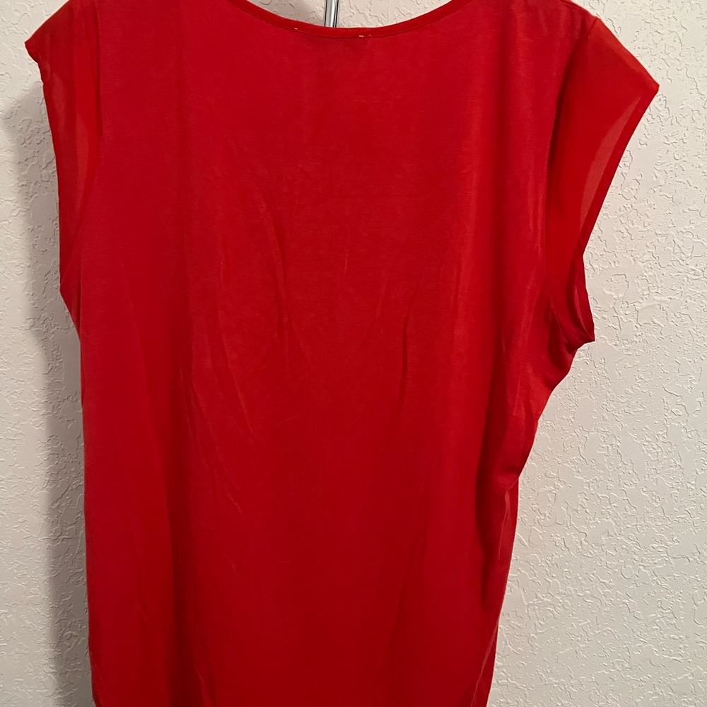 Calvin Klein Tee - Picture 5 of 5